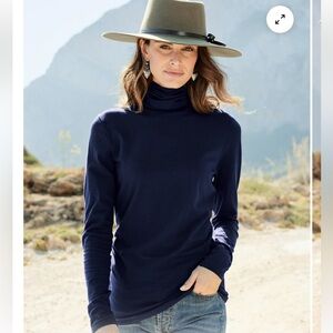 Peruvian Connection Extreme T-Neck | 96% Pima Cotton | light blue